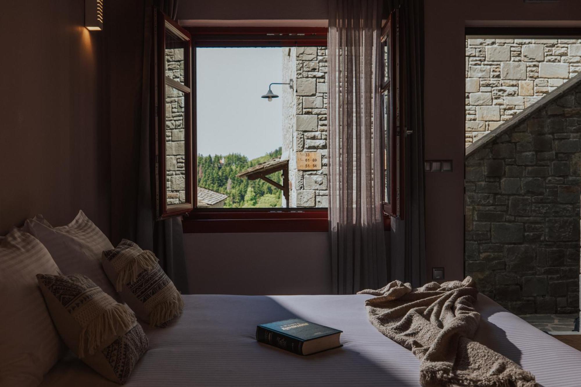Rouista Tzoumerka Resort Vourgareli Habitación foto